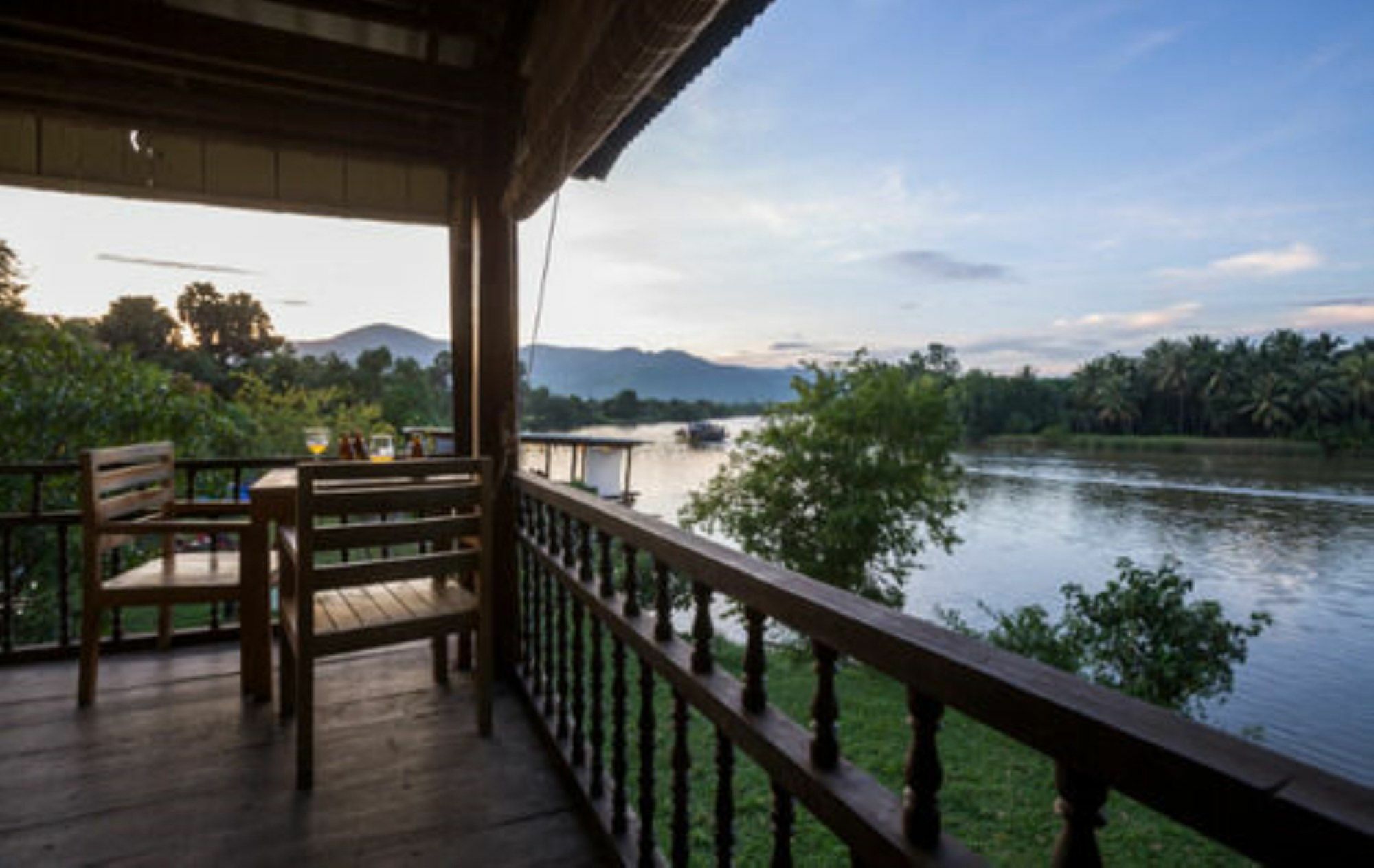 Champa Lodge Kampot Exterior photo